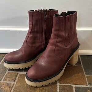 Free People classic Jack Chelsea ankle boots.